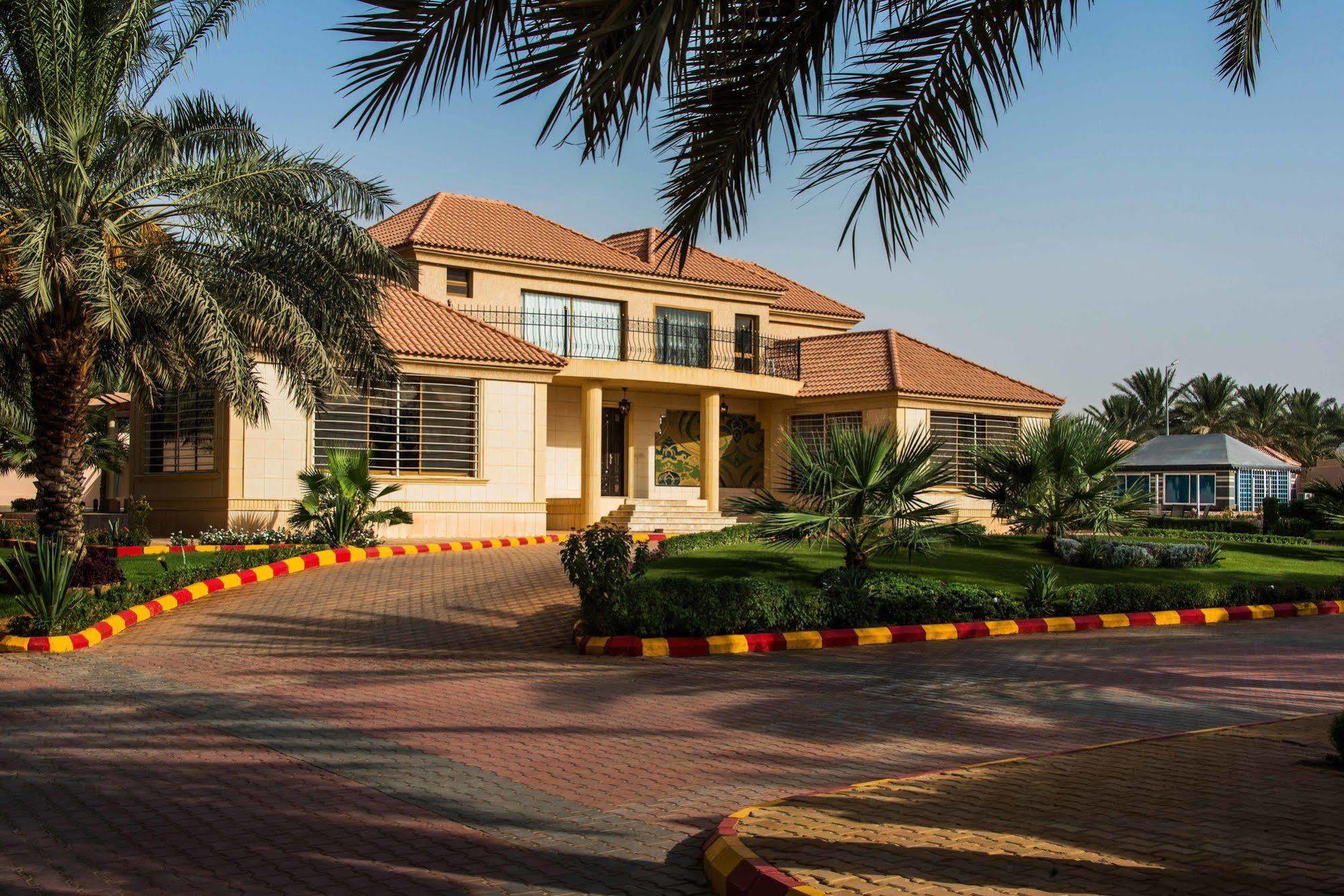Boudl Al Nakheel Hotel Unaizah Luaran gambar